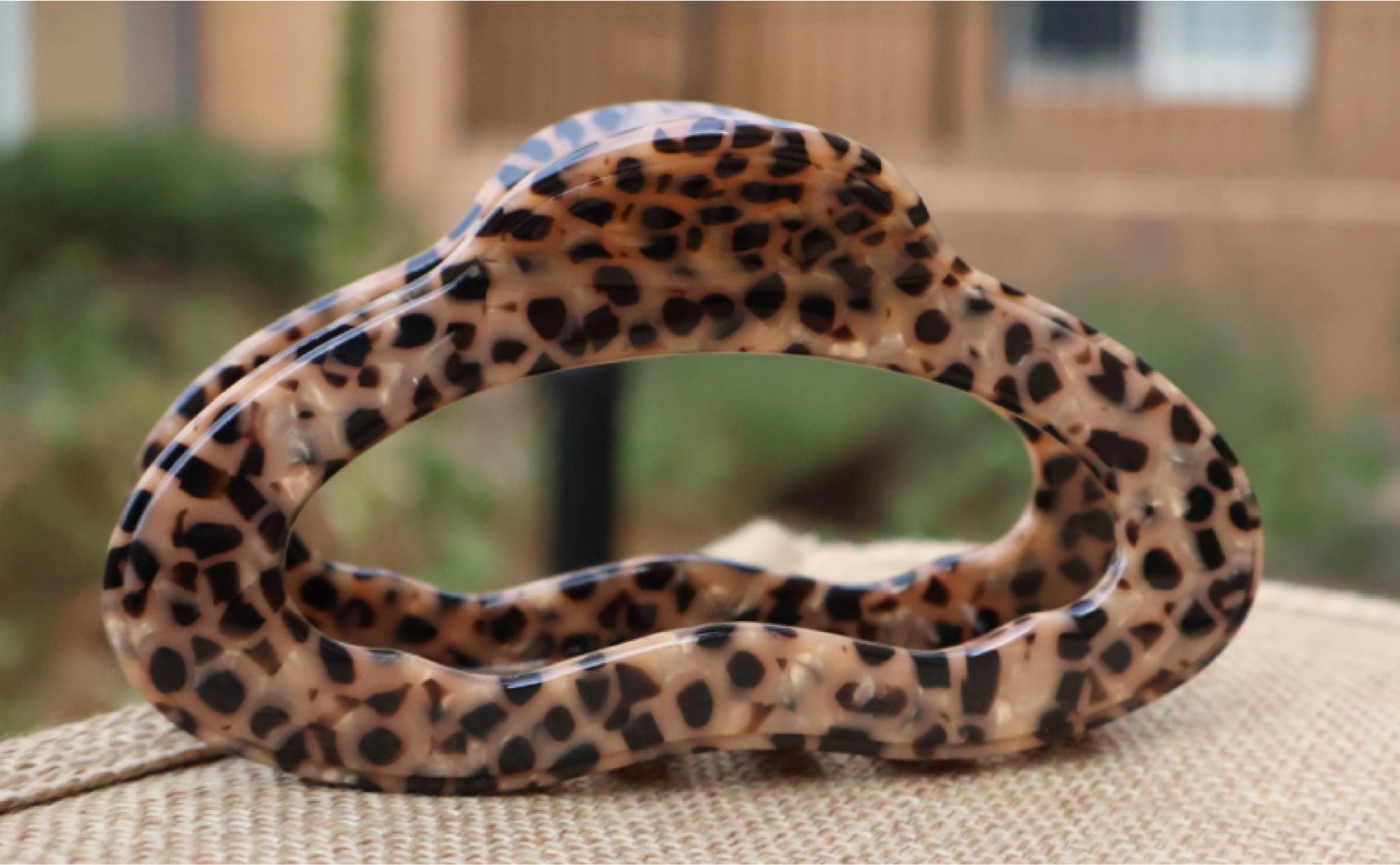 Savanna Oval Claw (3 colours)
