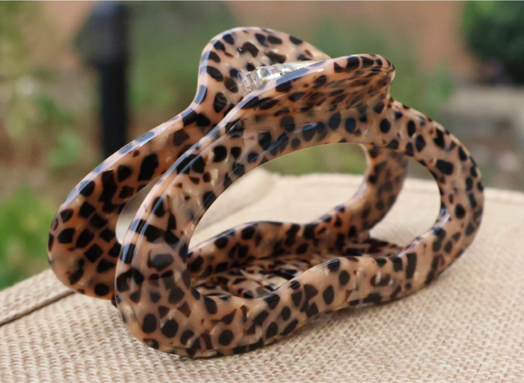 Savanna Oval Claw (3 colours)