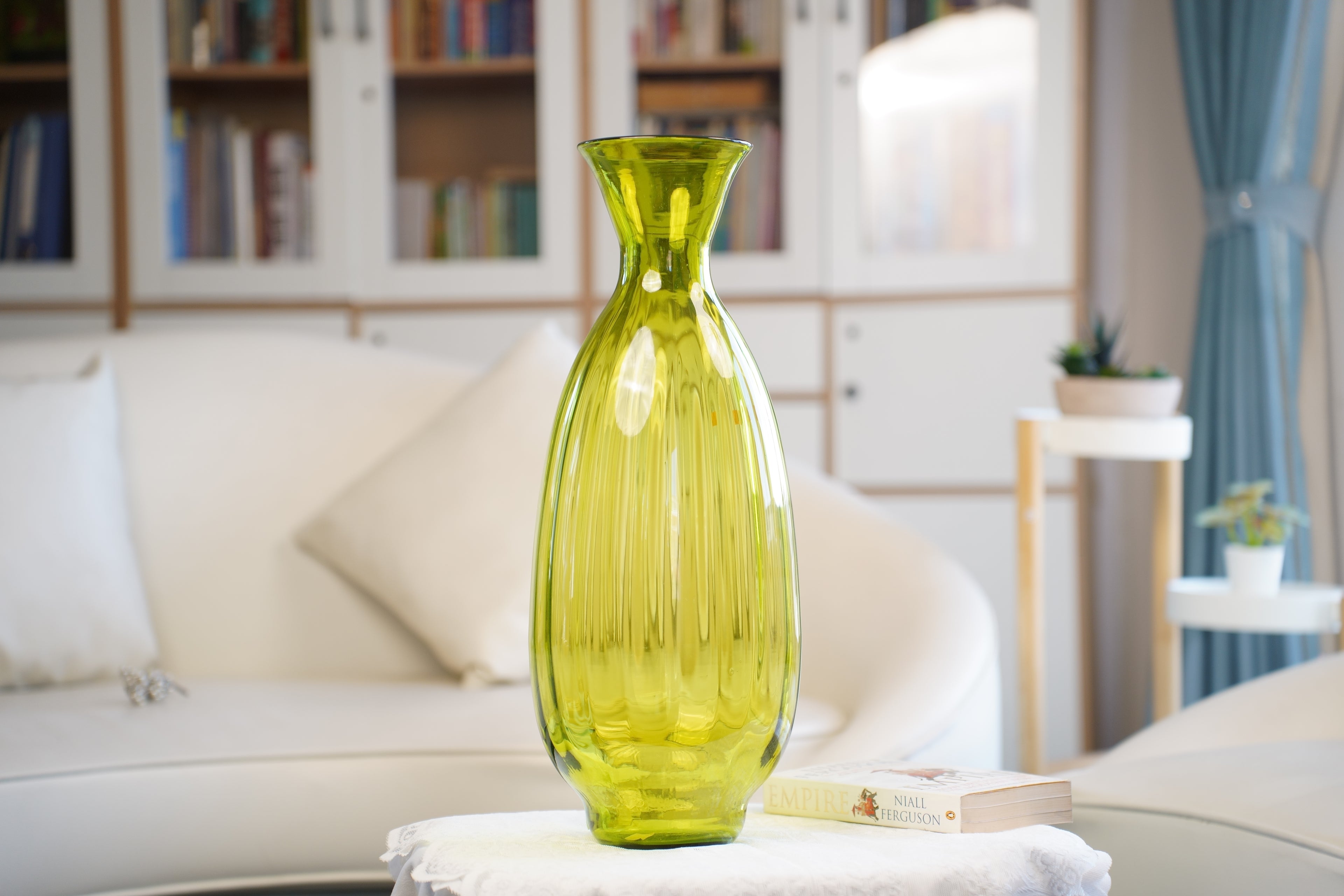 Palais Lime Oval Glass Vase (50 cm)