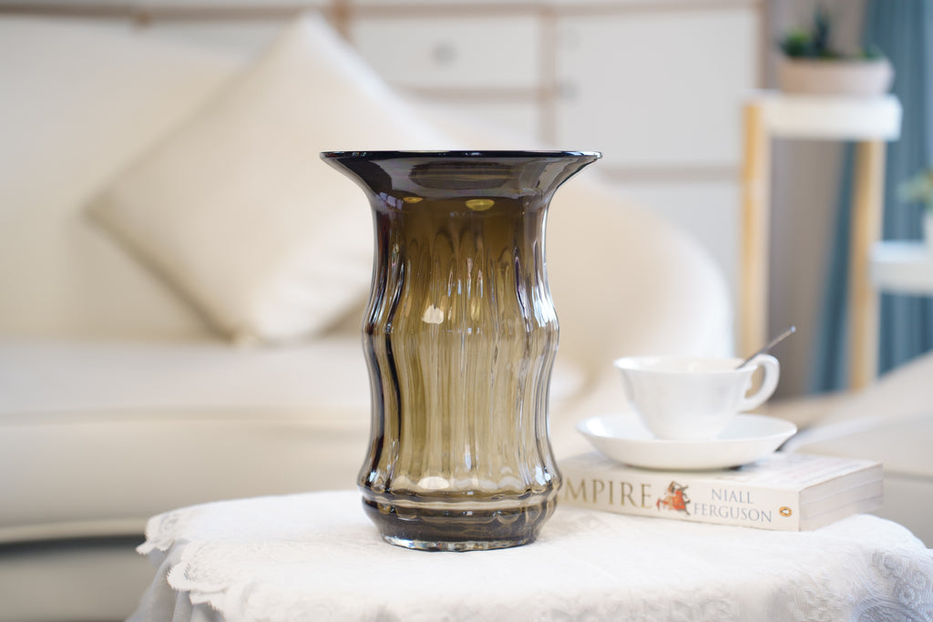 Contour Flared Glass Vase (26 cm)