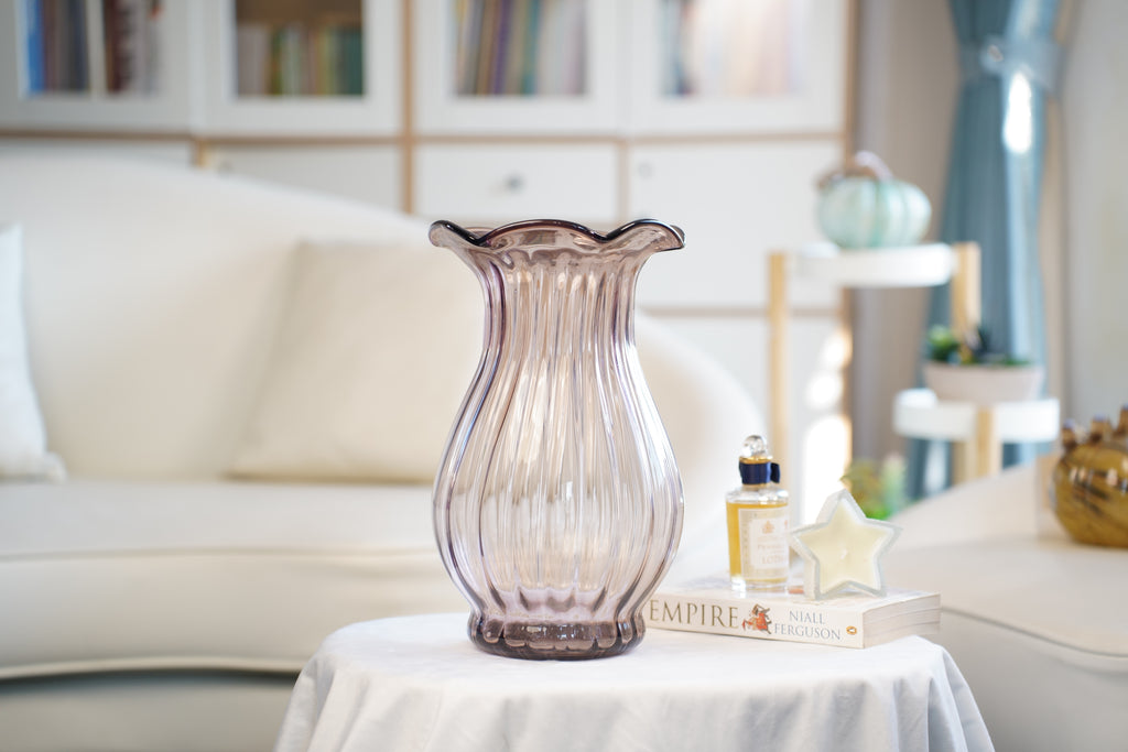 Palais Waved-Rim Glass Vase (2 sizes)