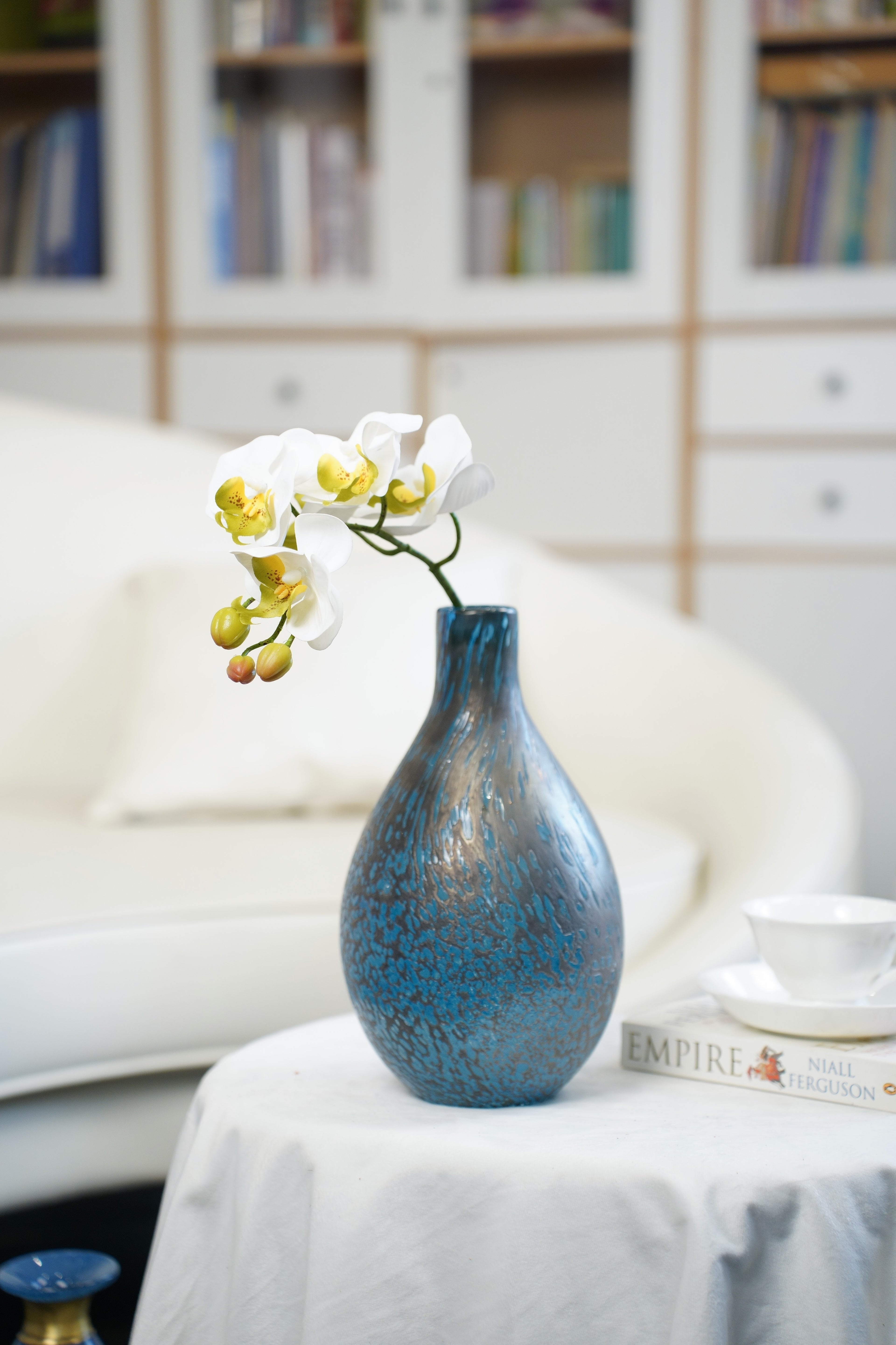 Petite Phalaenopsis Orchid Stem, 45 cm (5 heads)